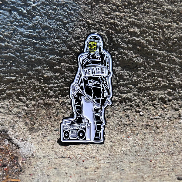 Radio Riot pin - GCS Clothing